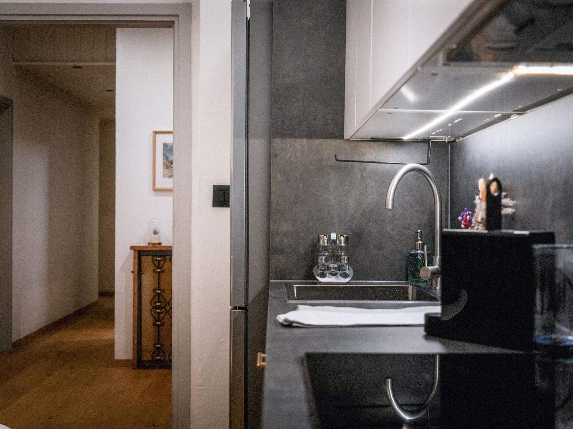 Bergblick Apartment In Zentrumsnaehe Mit Garage Merano Luaran gambar